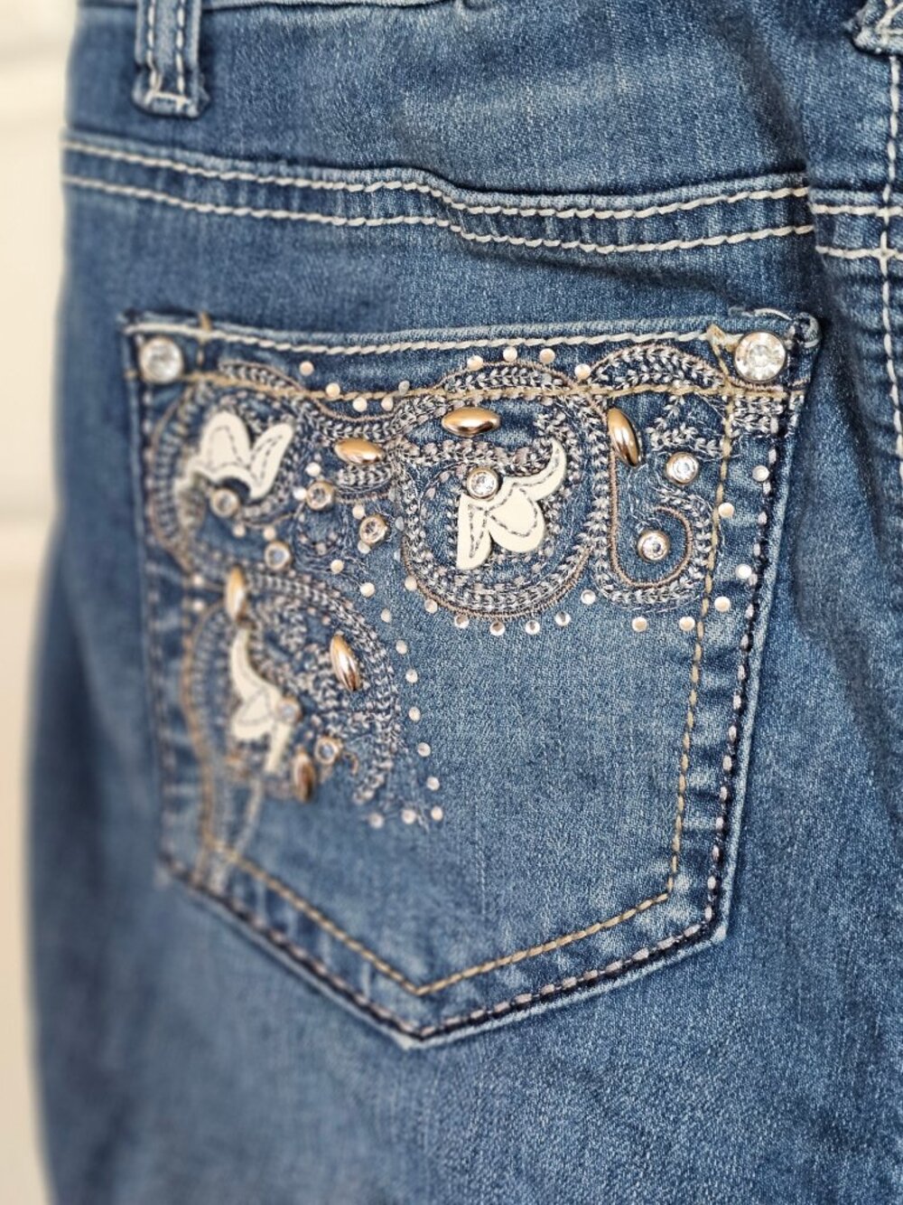Capri Embellished Jeans Rhinestone Paisley Bling Stretch Earl Jean Women's 8 - Picture 6 of 14